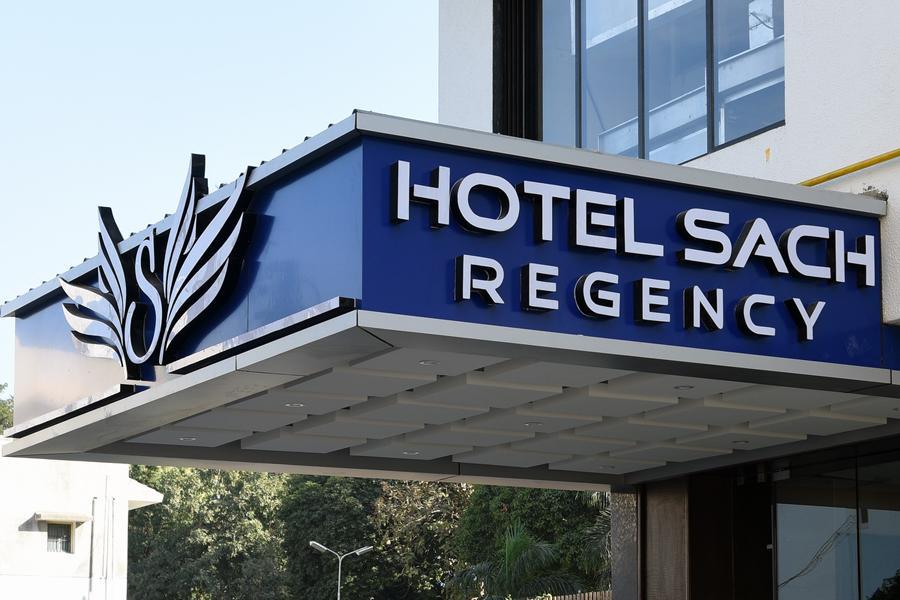 Hotel Sach Regency Ānand Exterior foto